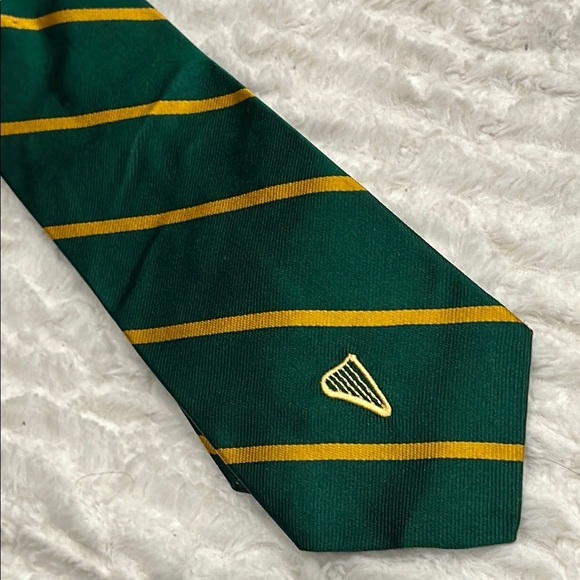 Vintage Shamrock Peoduct Company Green and Yellow silk Striped Tie o/s men’s - Picture 1 of 6